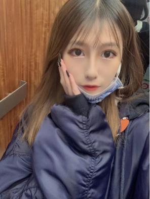体验耐干小骚货 第1张