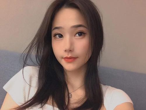 经纪人深圳外围真人真照妹子多服务好 第2张