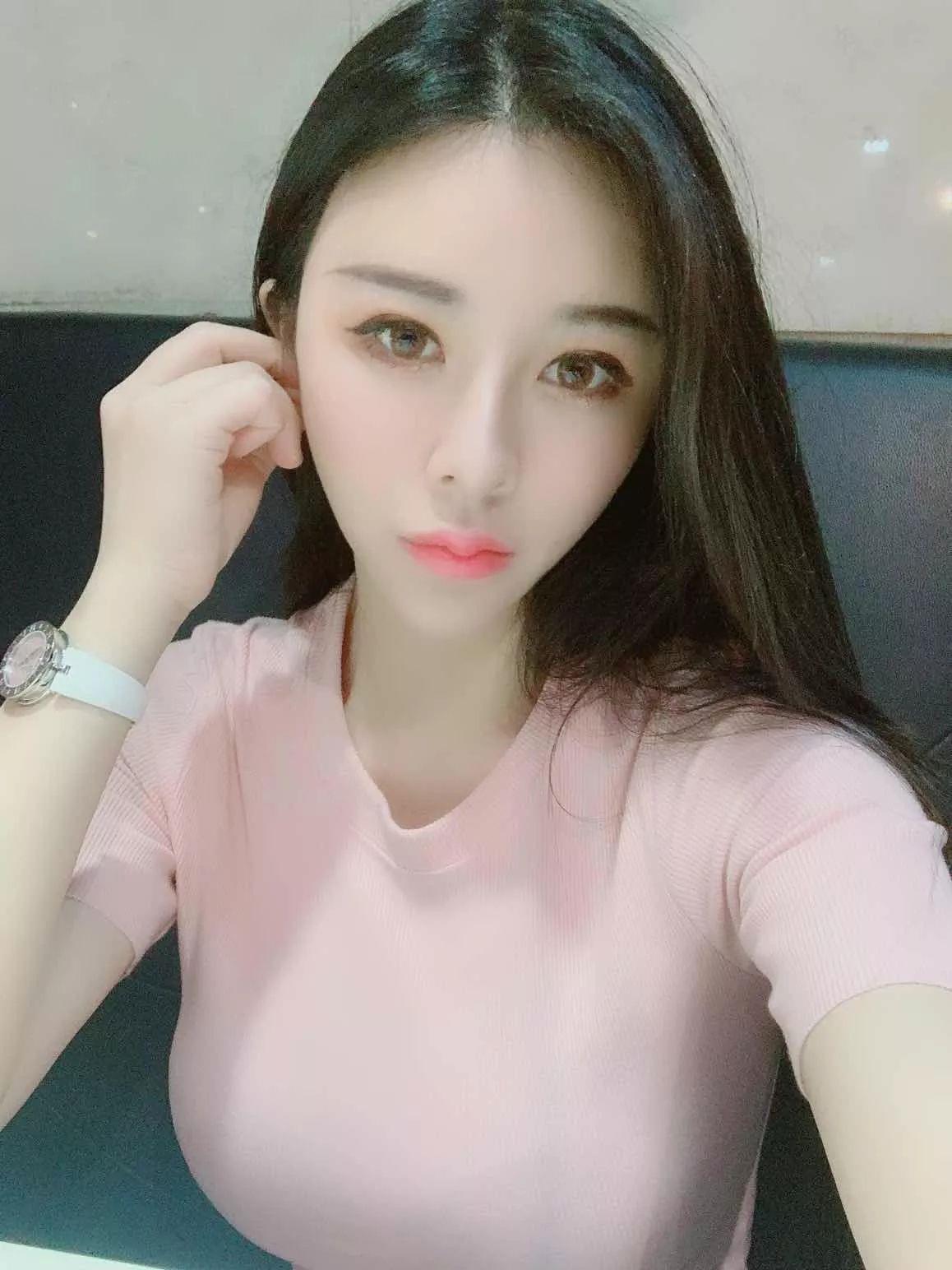 成都青羊区靓倩：高颜值，大波好身材，难得好炮架 第1张