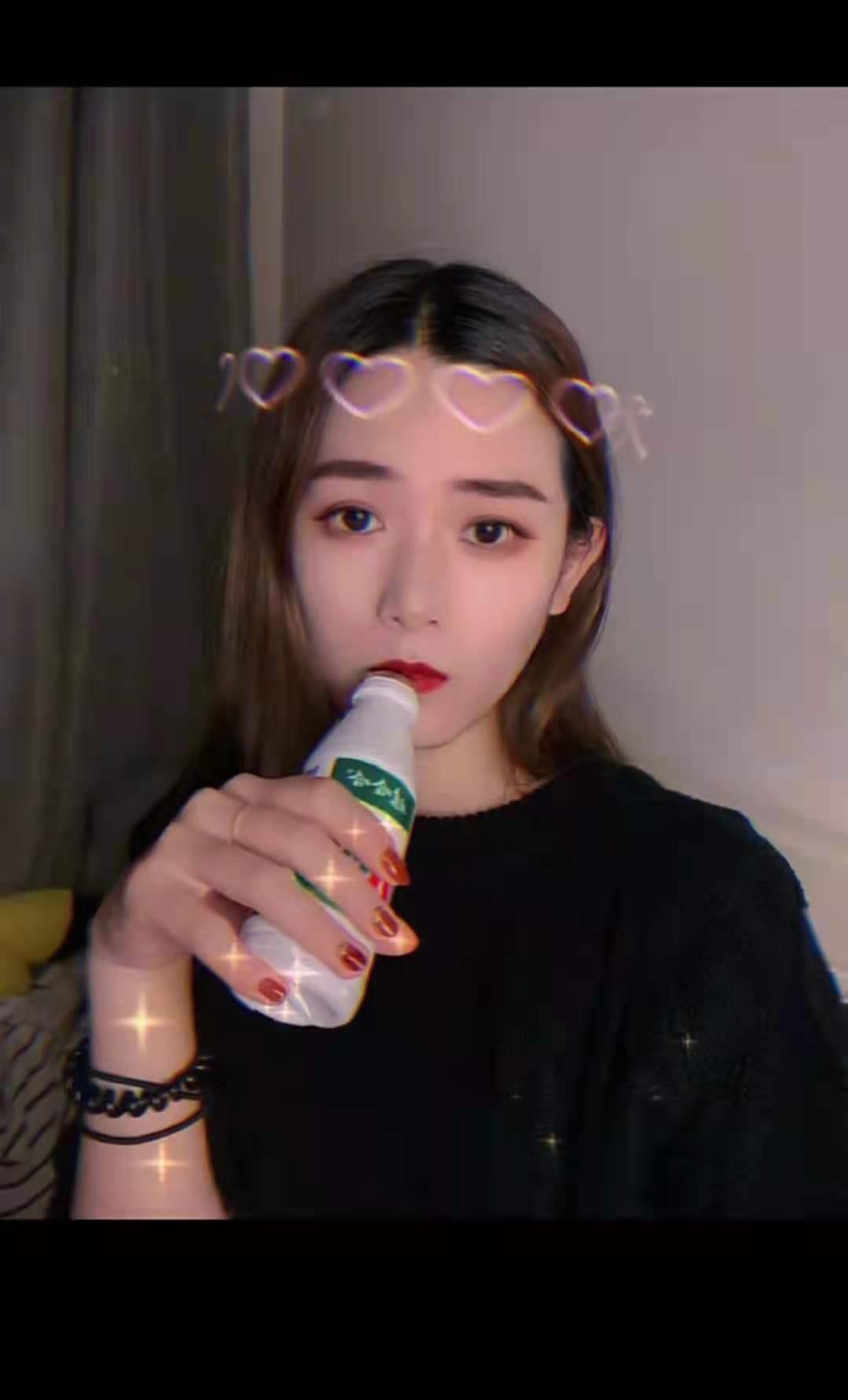小嫩妞辰辰,性价比不错,水多,大奶身材好,舌吻一流 第1张