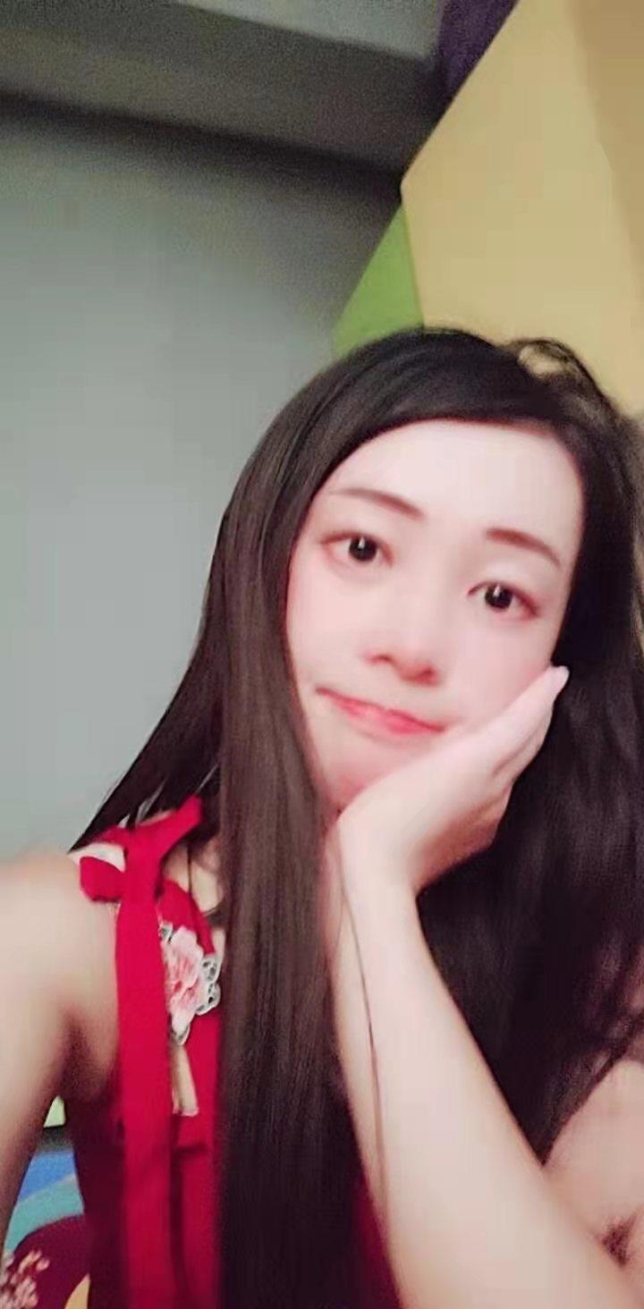 Q弹Q弹的屁屁后入很舒服 第2张