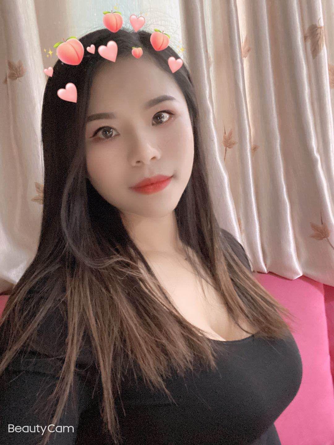棒棒的妹子 第1张