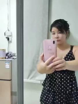 龙华居家熟女 第1张