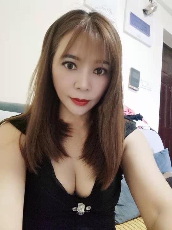 奥体轻熟女 第1张