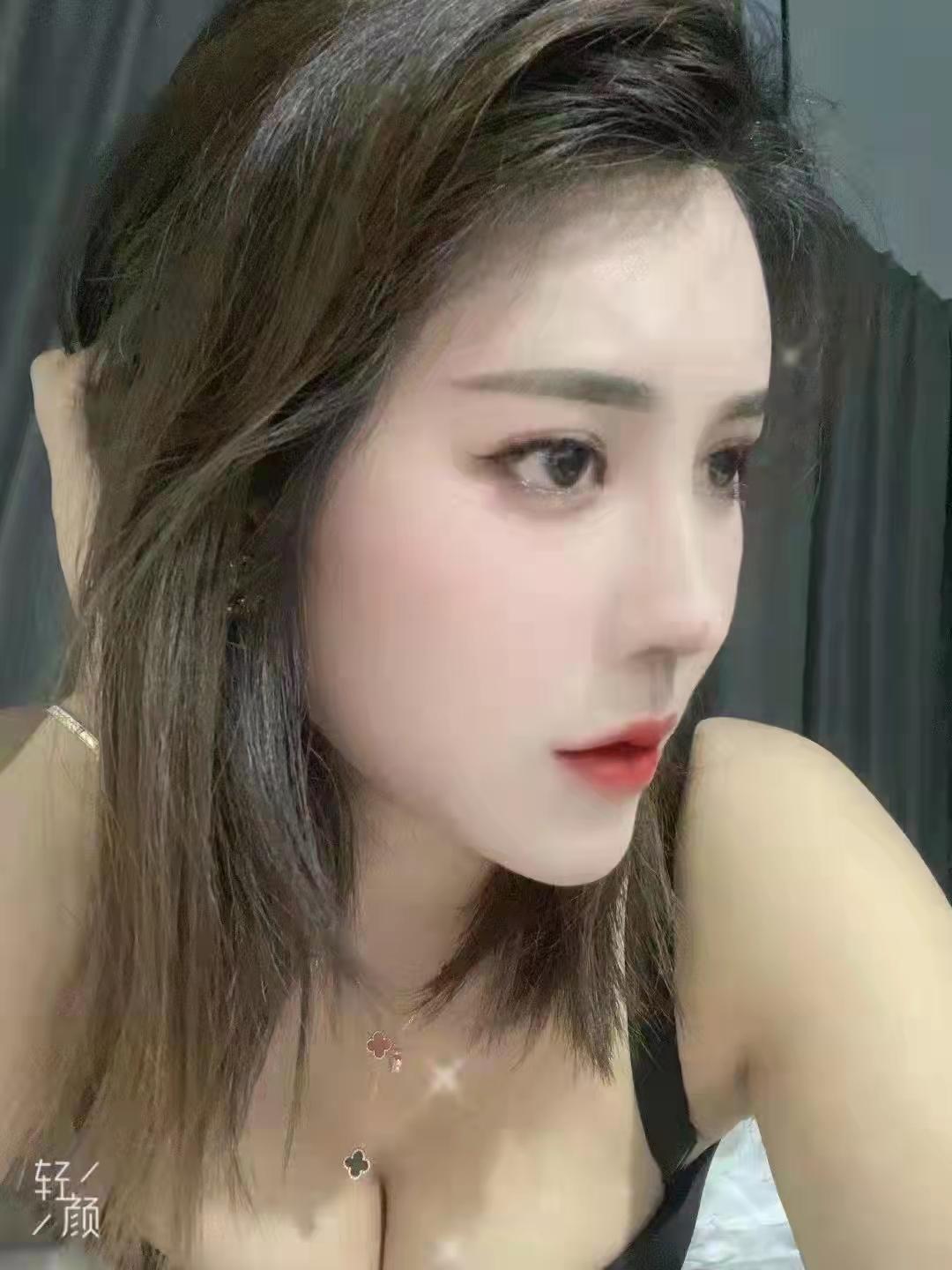 鄞州区D奶御姐，一边干一边把奶子怼我嘴里让我吃 第4张