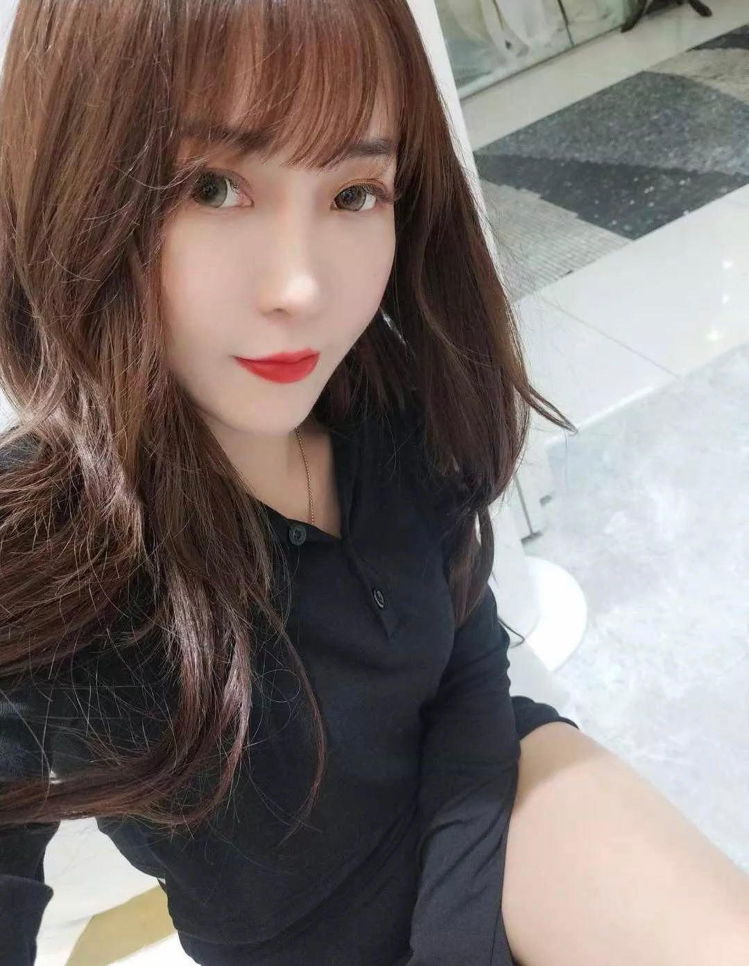 验证长相甜美，大长腿的95后极品美少女 第1张