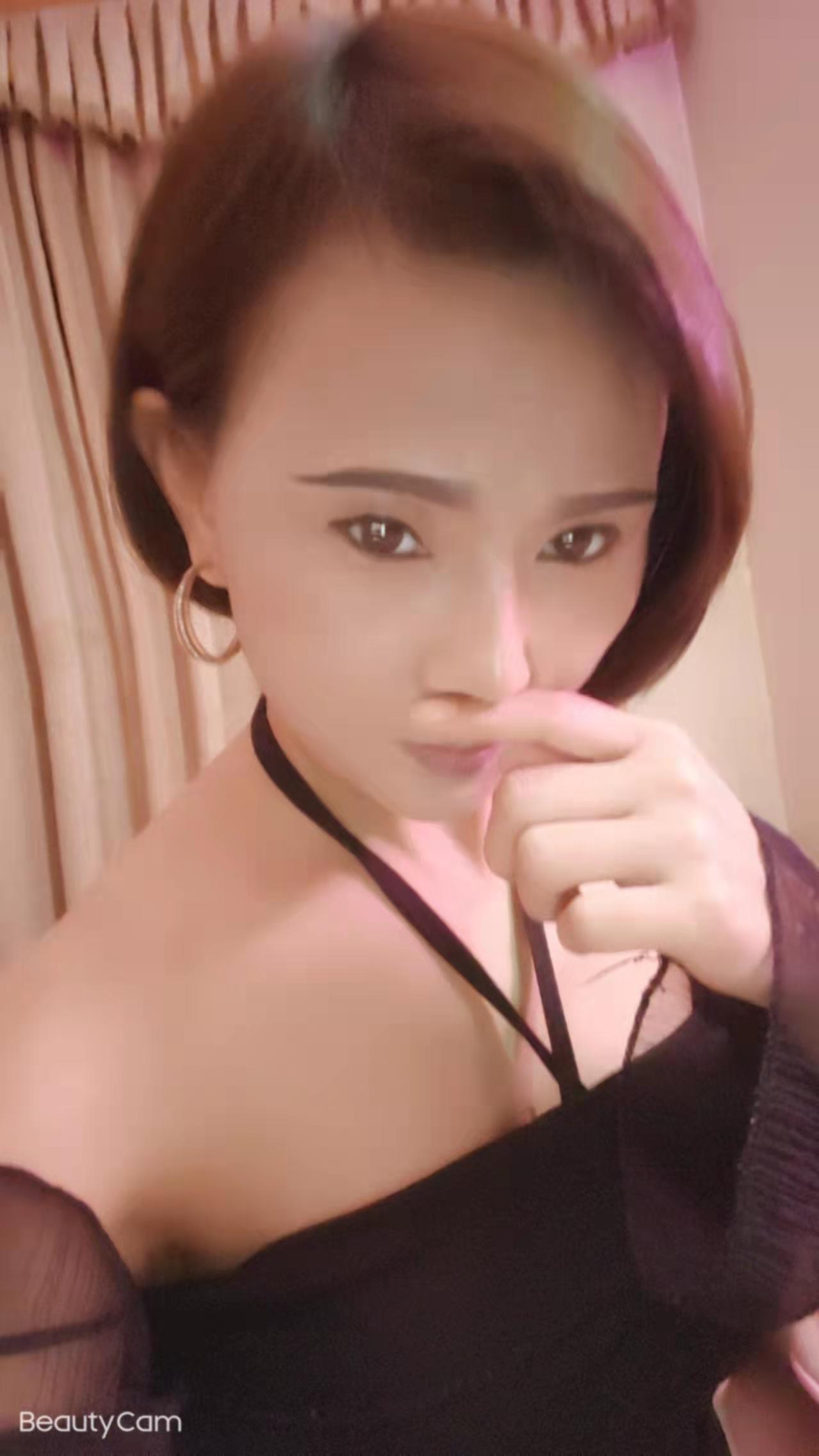 姑苏深喉很厉害的熟女泻火 第2张