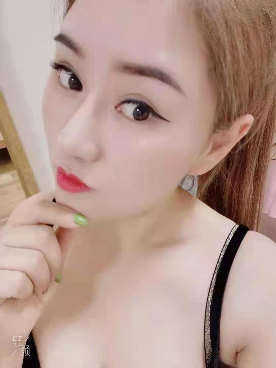36D大乳外加身高175，天生炮架子，三张干到爽 第1张